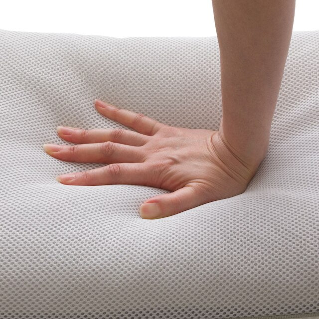 HIGH-BREATHABLE REVERSIBLE PILLOW P2405